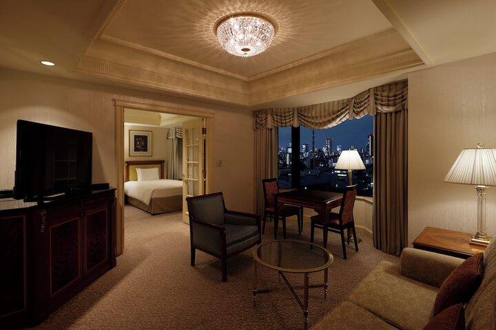 Room 9 of 43