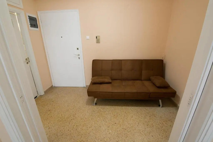 Room 3 of 12