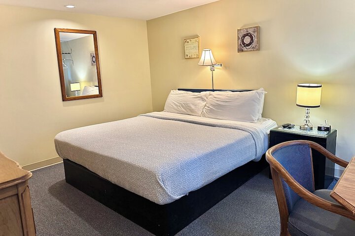 Room 10 of 23
