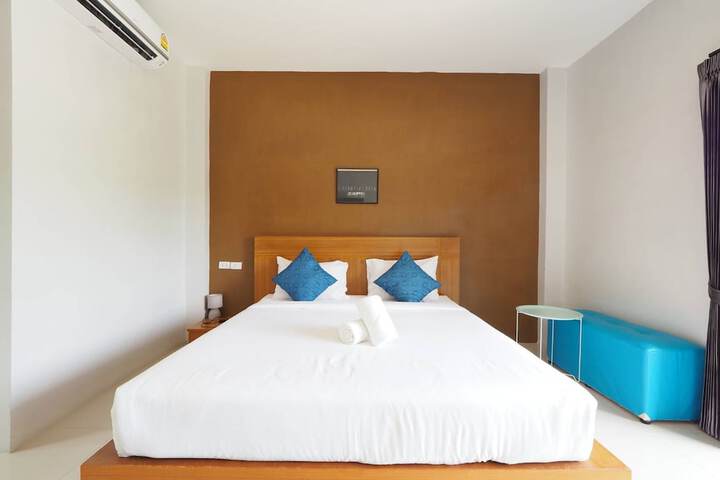 Room 14 of 92