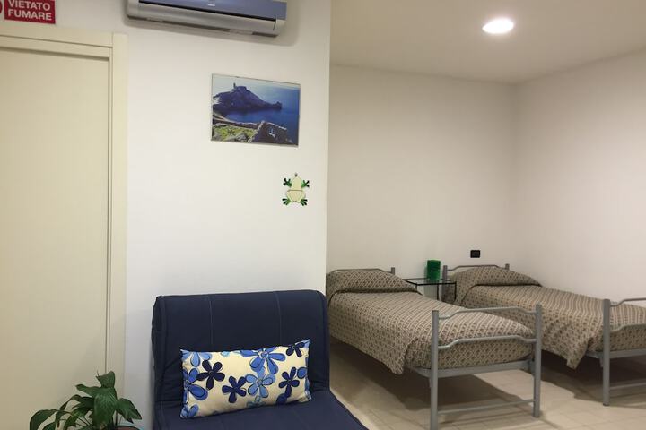 Room 3 of 39