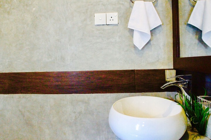 Room 20 of 35