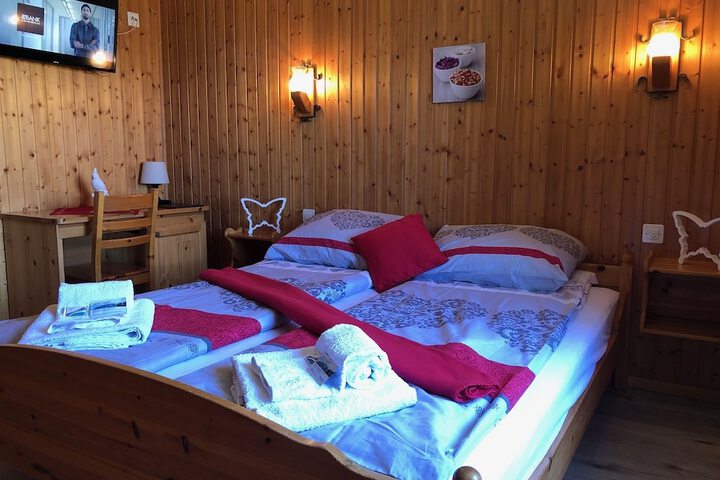 Room 10 of 41