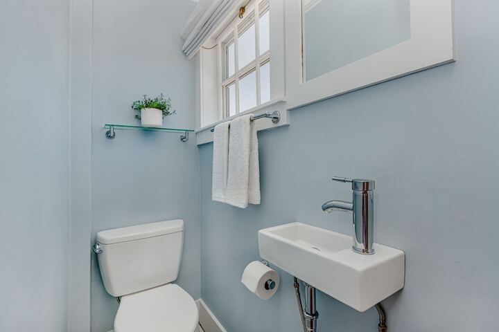 Room 14 of 26