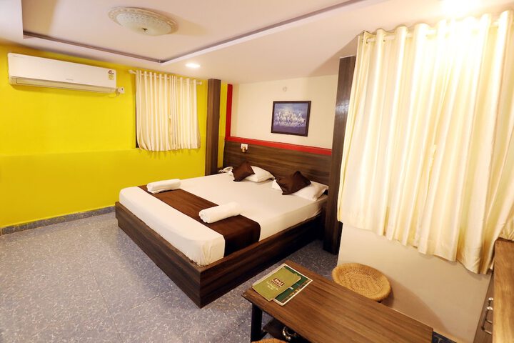 Room 25 of 87
