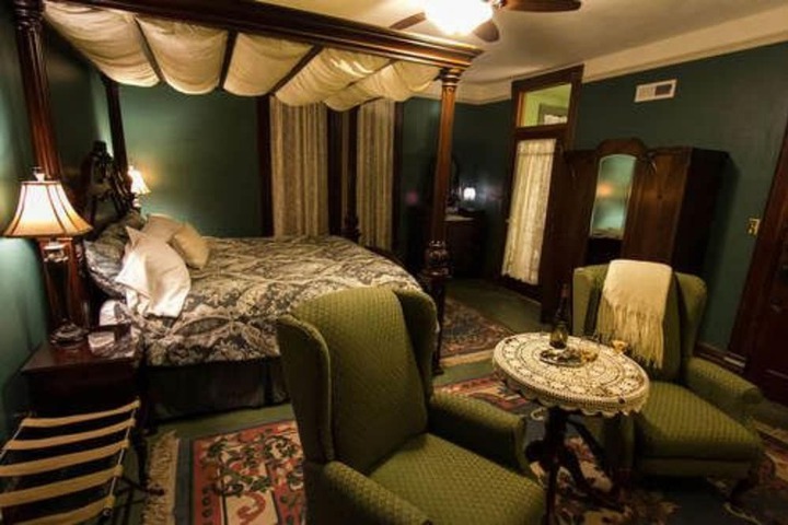 Room 4 of 41