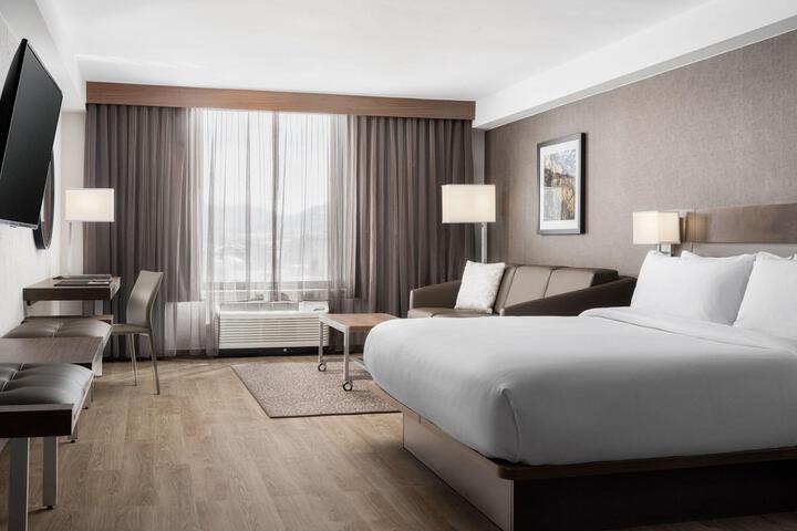 Room 80 of 180