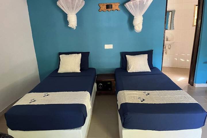 Room 4 of 39