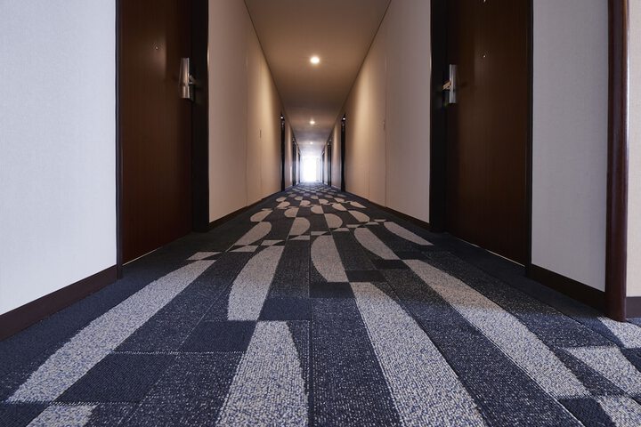 Ballroom/Hall 16 of 17