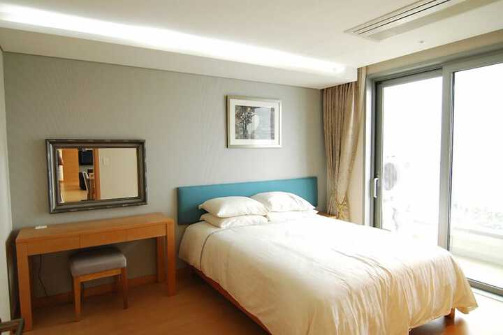 Room 18 of 51