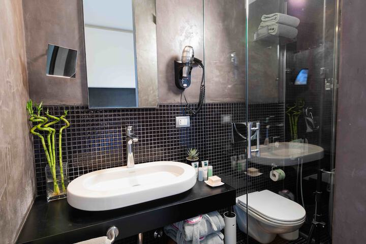 Clean Restrooms