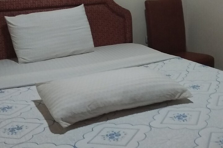 Room 4 of 31