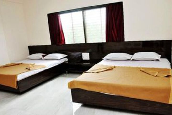 Room 8 of 22