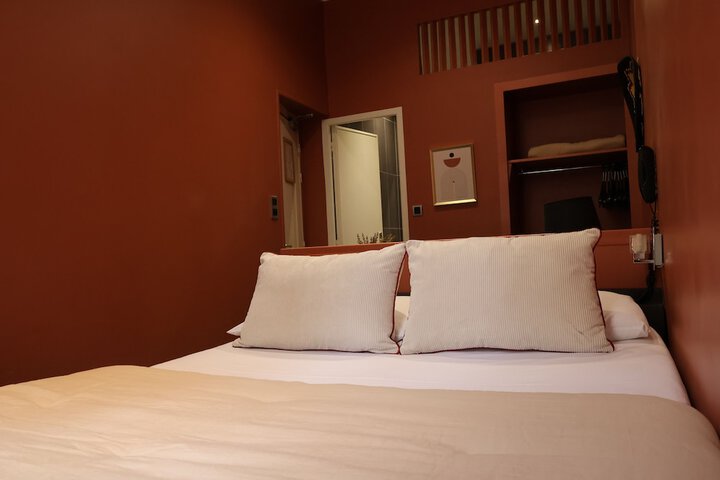 Room 40 of 128