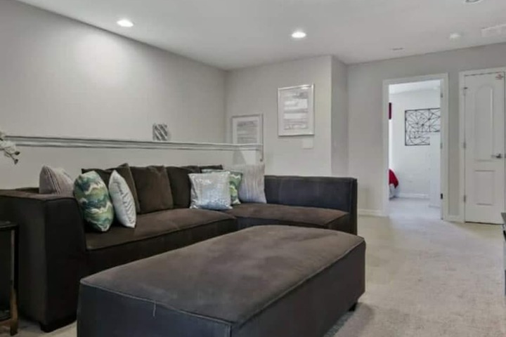 Room 10 of 65