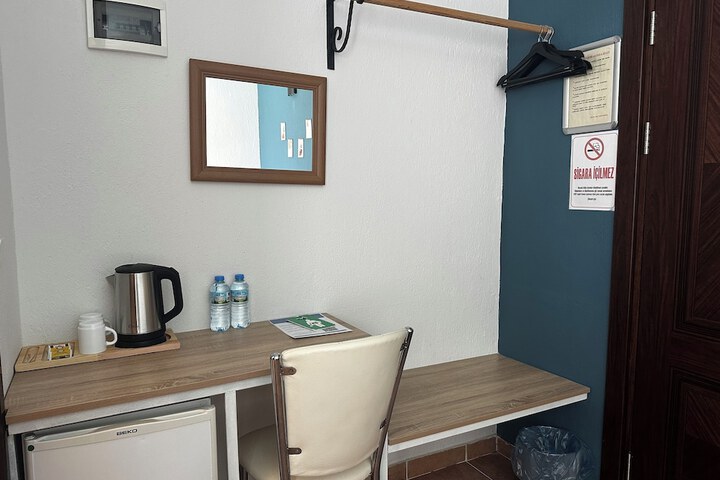 Room 27 of 62