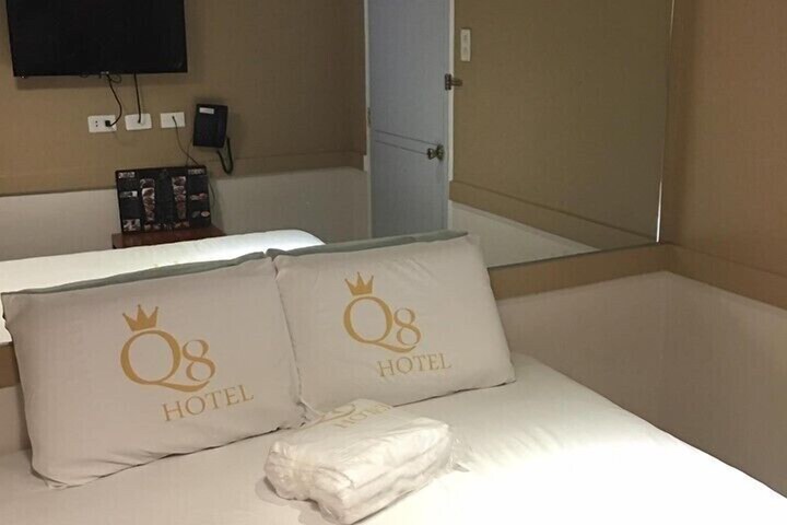 Room 17 of 22