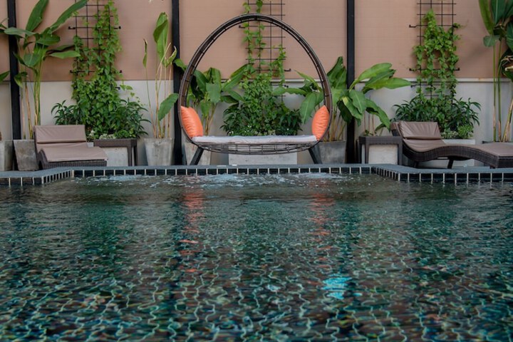 Pool 43 of 54