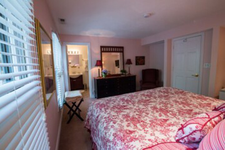 Room 93 of 111