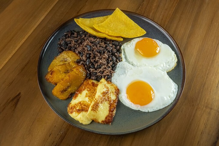 Breakfast/Coffee Service 20 of 24
