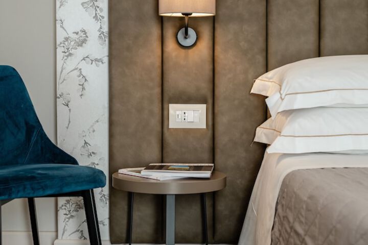 Room 28 of 59