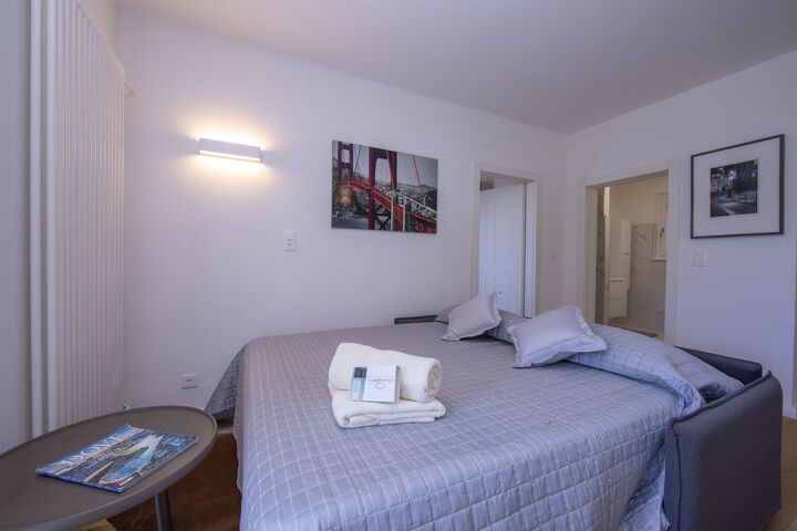 Room 105 of 129
