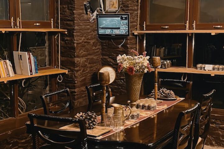 Dining 44 of 97