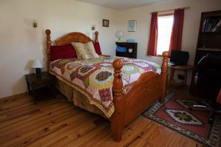Room 26 of 103