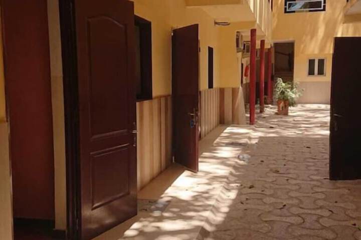 Hotel Exterior 44 of 45