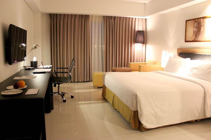 Room 5 of 24