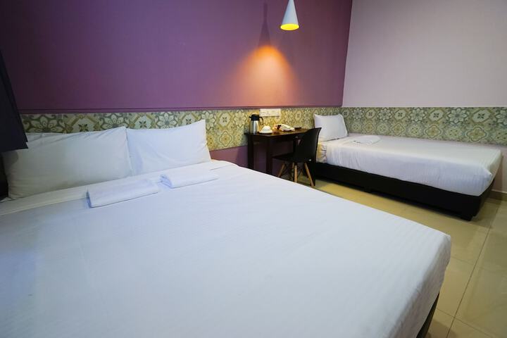 Room 9 of 36