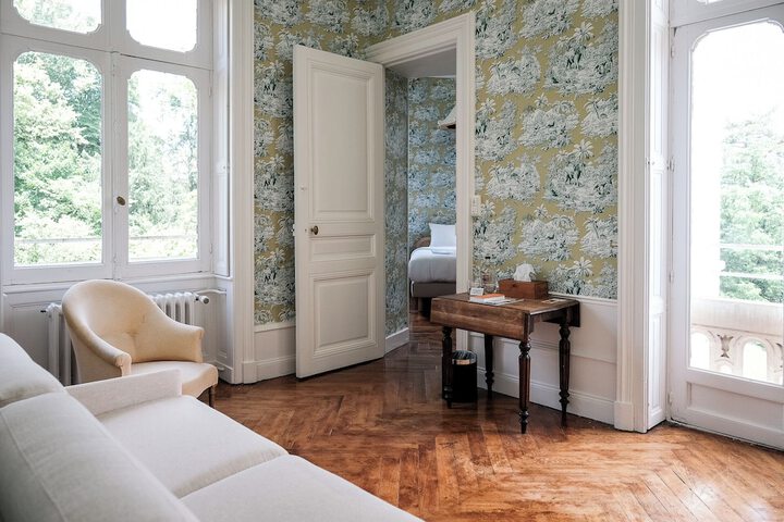 Room 43 of 92