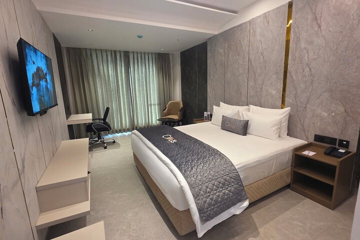 Room 9 of 31