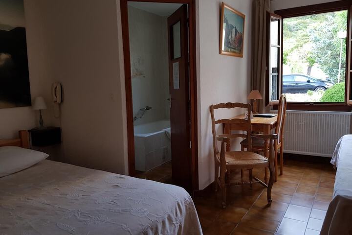 Room 8 of 24