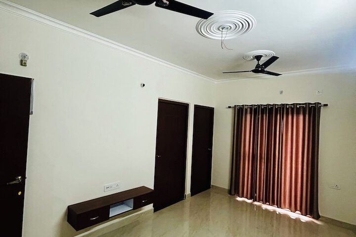Room 6 of 46