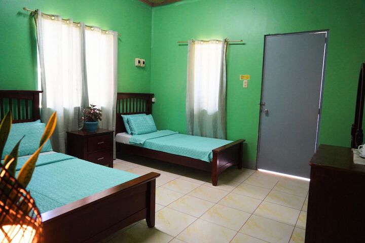 Room 3 of 62