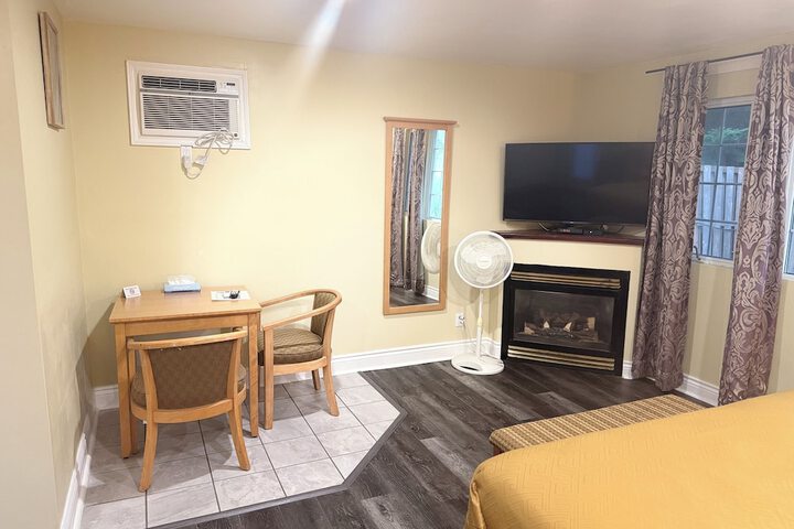 Room 18 of 55