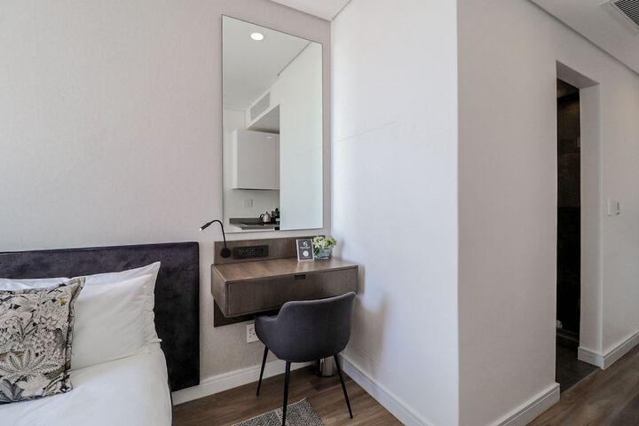Room 14 of 60