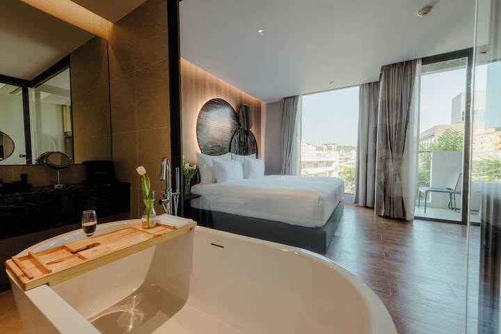 Room 26 of 216