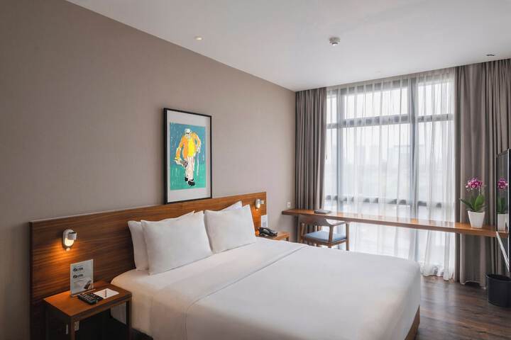 Room 9 of 42