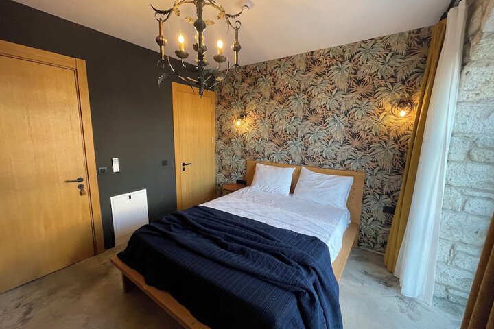 Room 19 of 75
