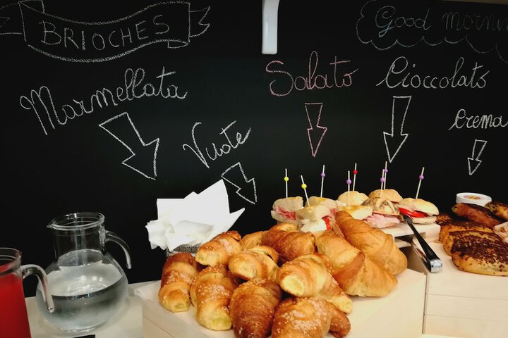 Breakfast/Coffee Service 45 of 69