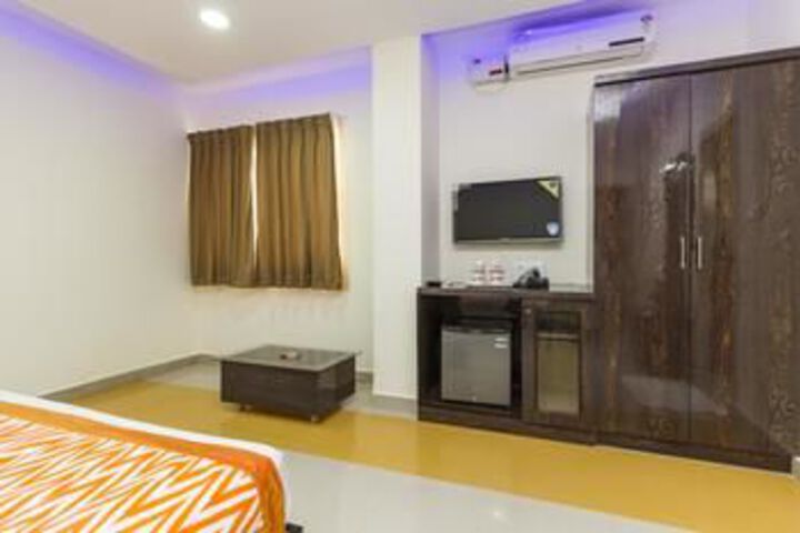 Room 16 of 19