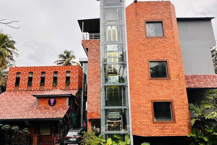 Exterior of YAM HOTEL