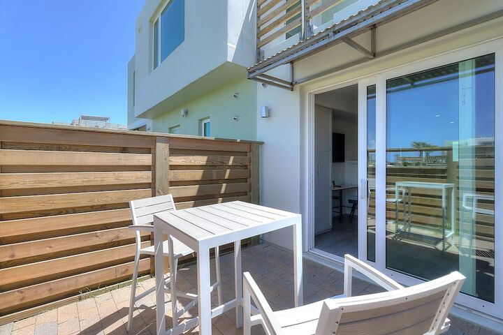 Terrace/Patio 72 of 132