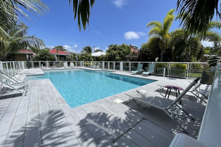 Pool 43 of 72