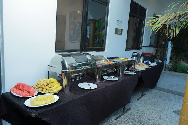 Dining 132 of 182