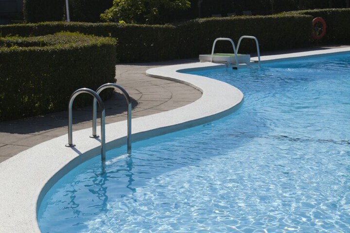 Pool 31 of 48
