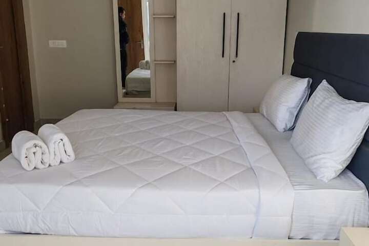 Room 3 of 26