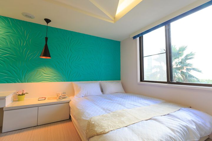 Room 14 of 60